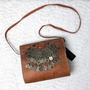 NWT Vintage Genuine Leatherock Shoulder Bag!